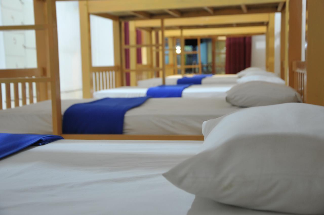 Oseania Hostel Senggigi Zewnętrze zdjęcie